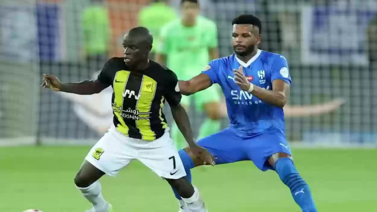 قبل الكلاسيكو.. الهلال يجهز مفاجأة والاتحاد يكشف أوراقه